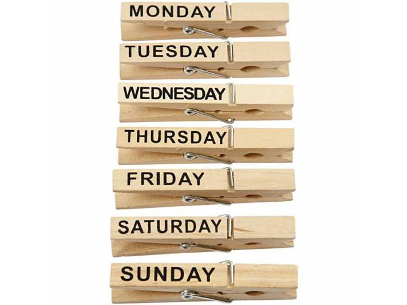 Klädnypor med veckodag från Make & Create.